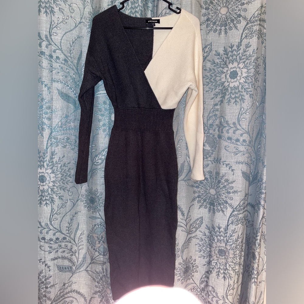 BLACK AND WHITE Express Sweater dress